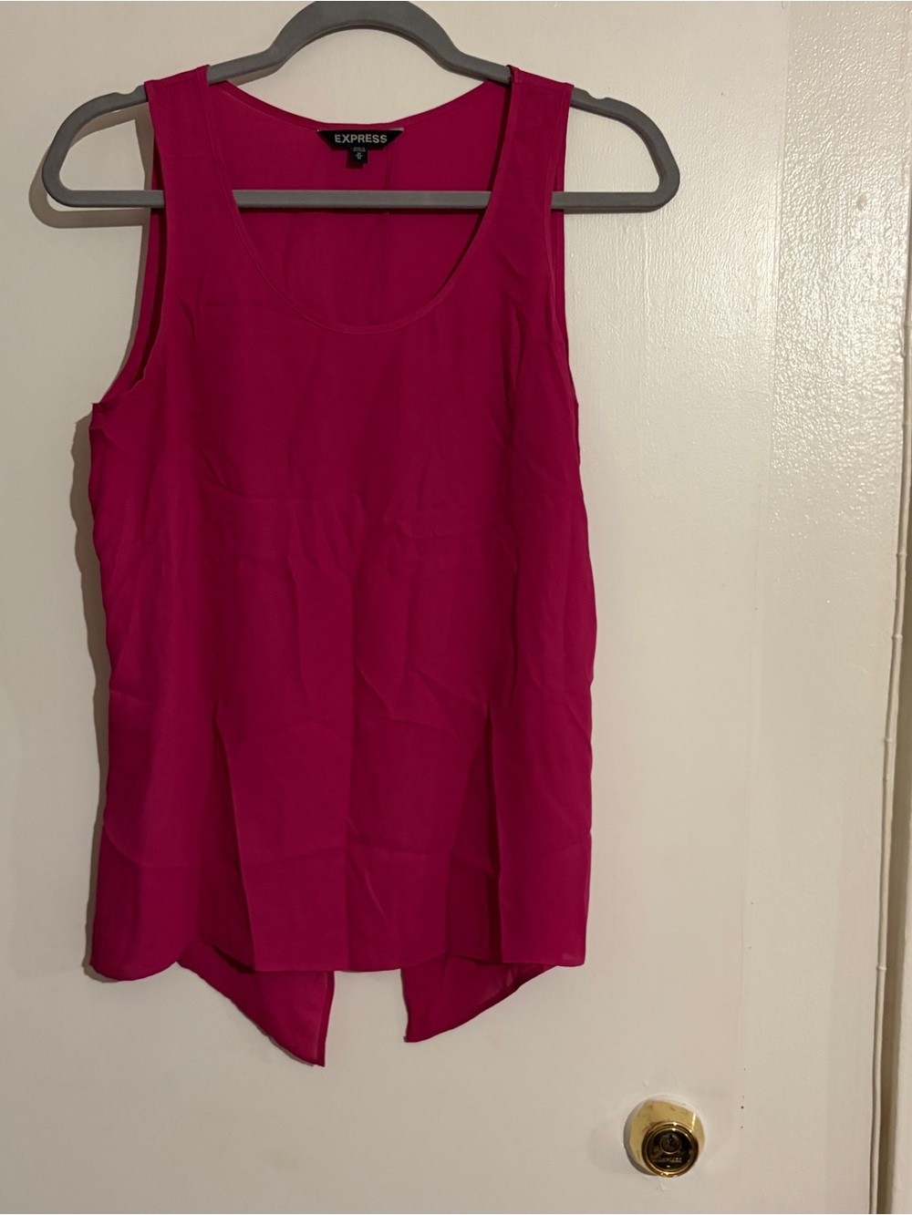 Express Women’s Sleeveless Scoop Neck Tank Top - Hot Pink